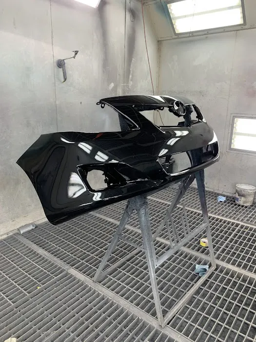 Albor's Collision Center Inc 6