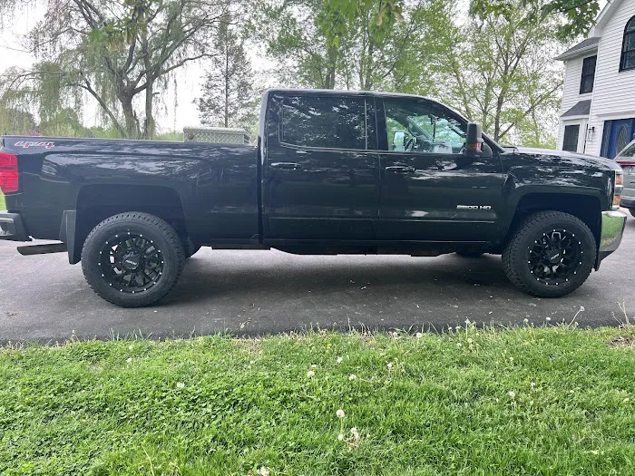 Fox River Tire & Auto 8