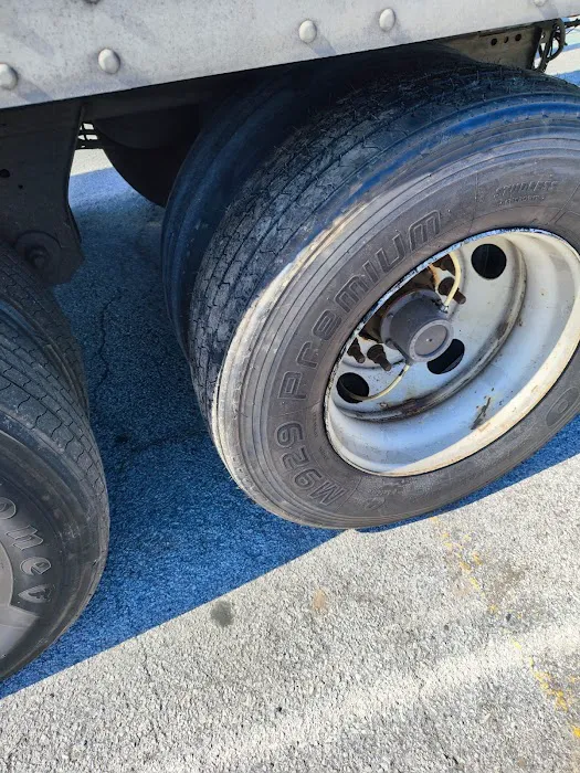 Mobile truck and trailer repair. Road service. 8