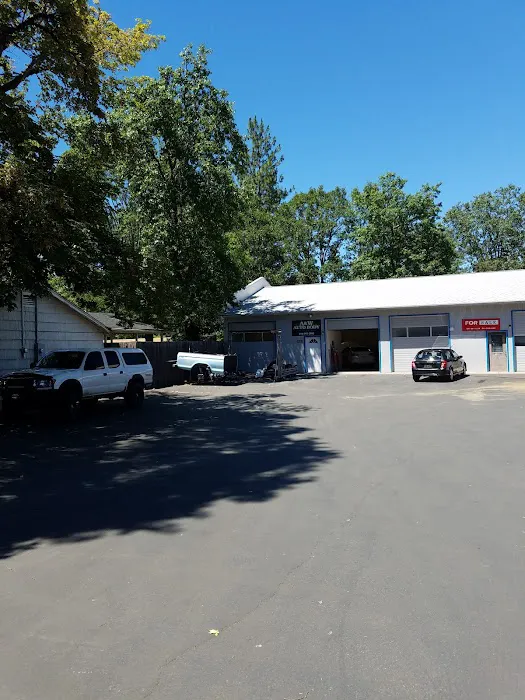 A & W Auto Body 6