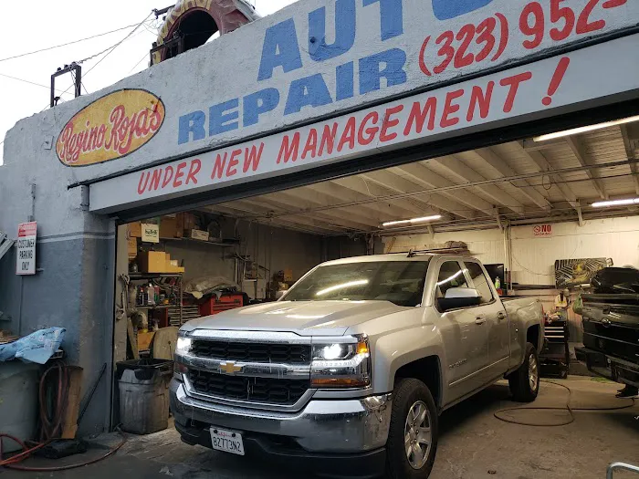 Regino Rojas Auto Body Shop #1 8