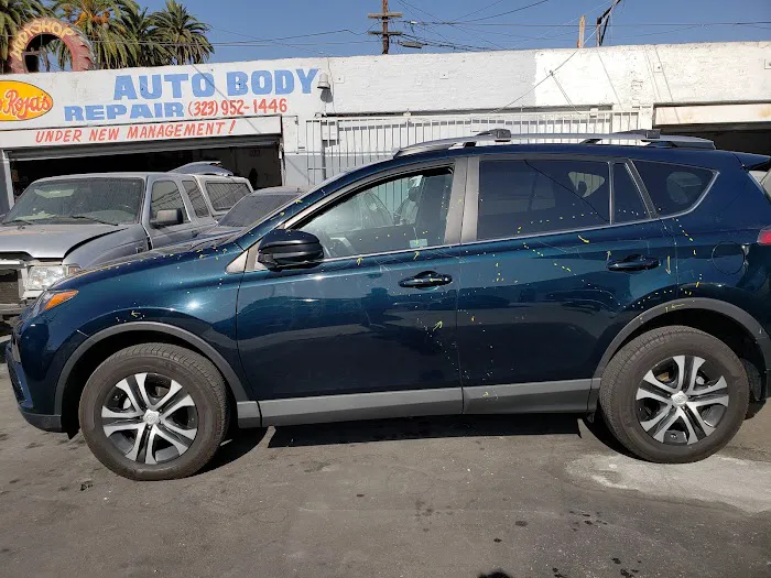 Regino Rojas Auto Body Shop #1 7