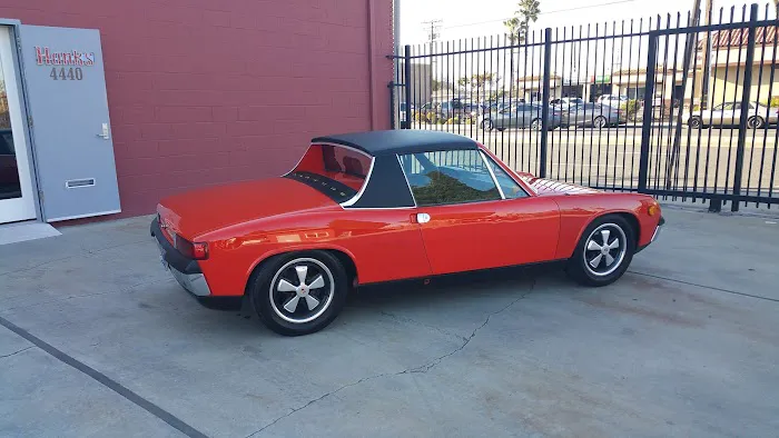 Hank's Automotive 8