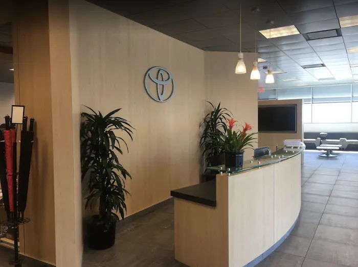 Toyota Service Center South Bay 8