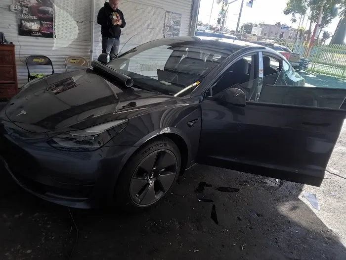 Tinted LA 9