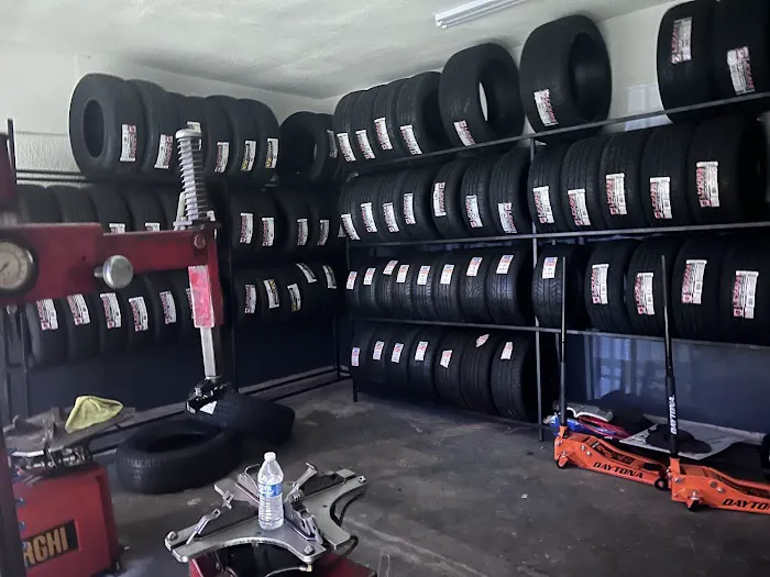LA TIRE & AUTO SERVICE No2 5
