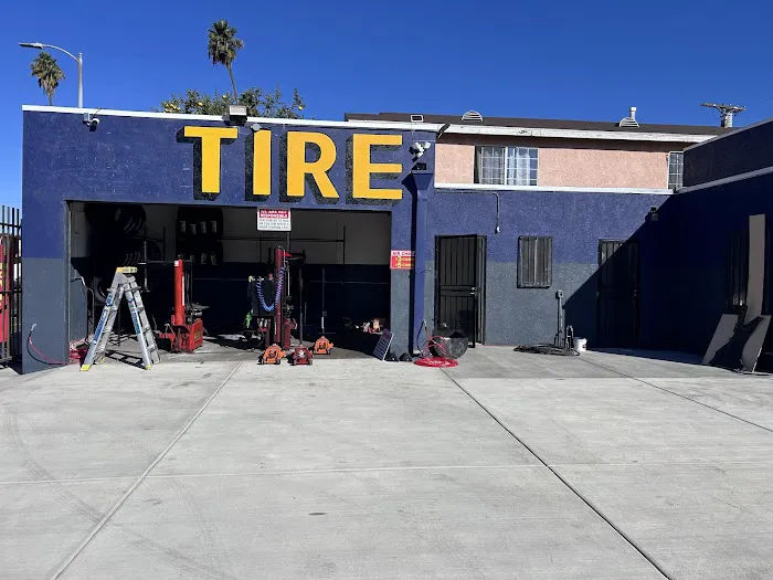 LA TIRE & AUTO SERVICE No2 6