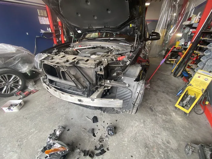 Pacific rims auto Body shop 8