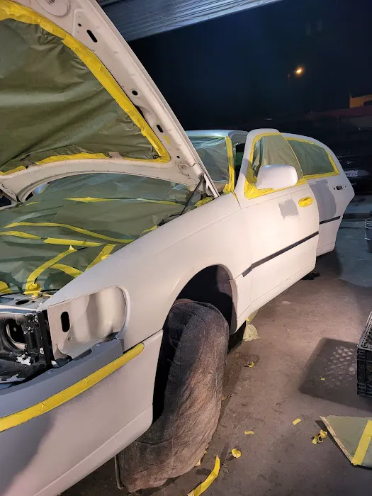 La Roca Auto Body Repair 6