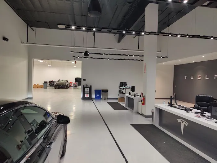 Tesla Service Center 1