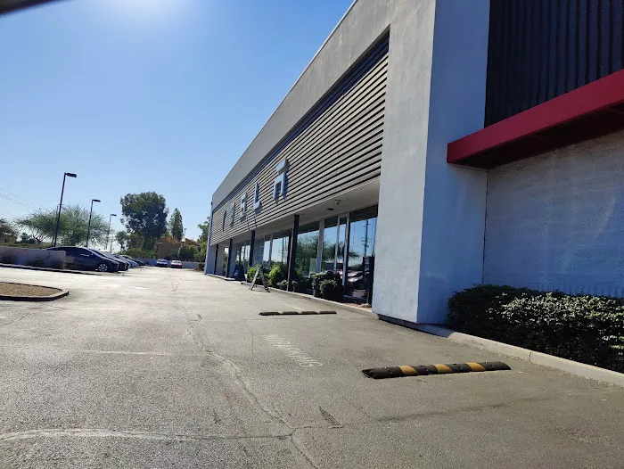 Tesla Service Center 3