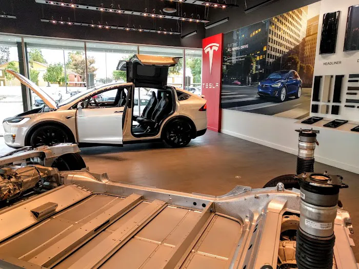 Tesla Service Center 9