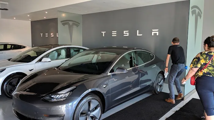 Tesla Service Center 5
