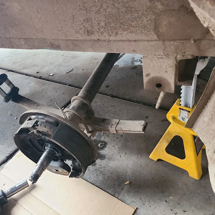 Peraltas Auto Repair 4