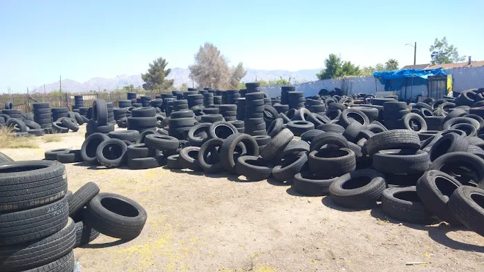Used and new auto tires 0