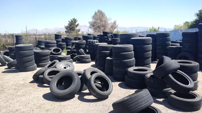 Used and new auto tires 4