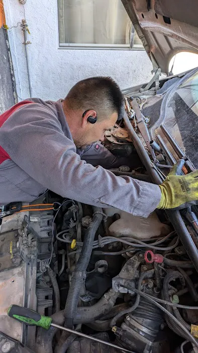 Fernando's Autos Repair 8