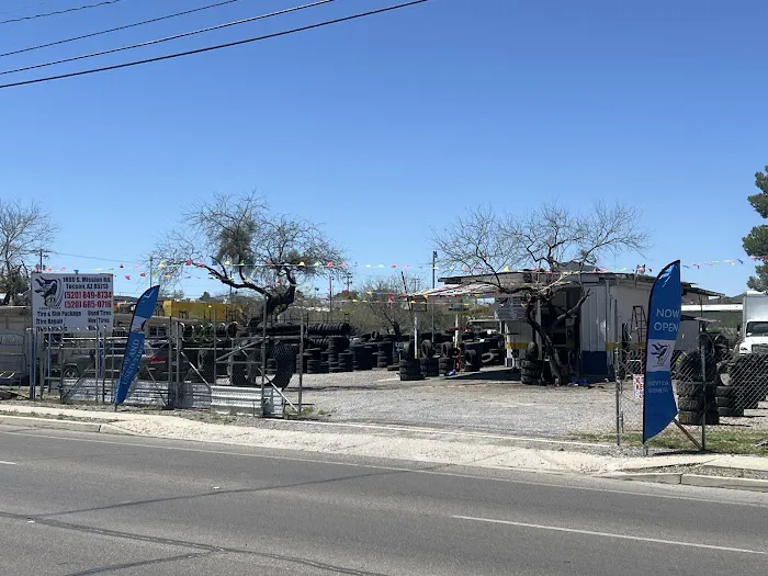 Yaquis Tire Shop 2