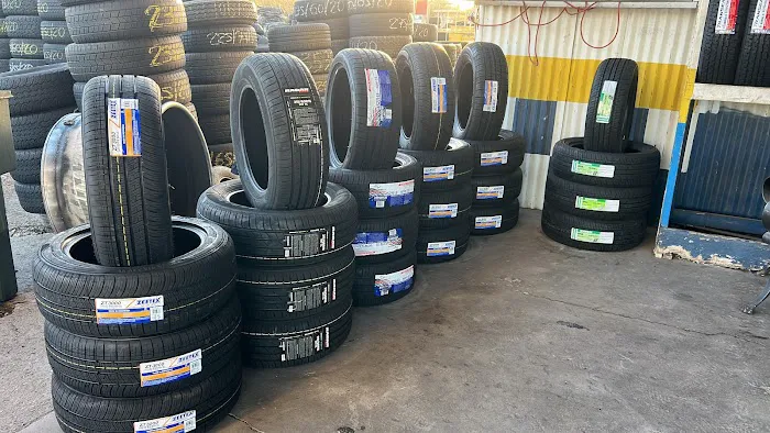 Yaquis Tire Shop 4