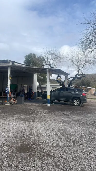 Yaquis Tire Shop 6