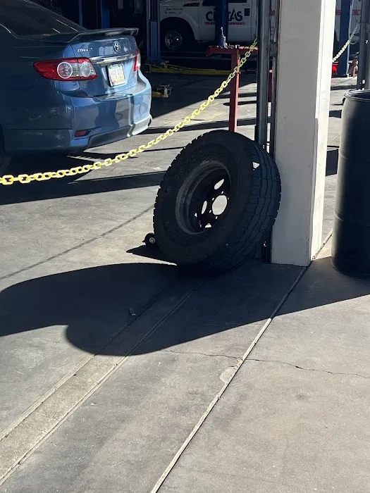 El Tingon Tire Shop 3