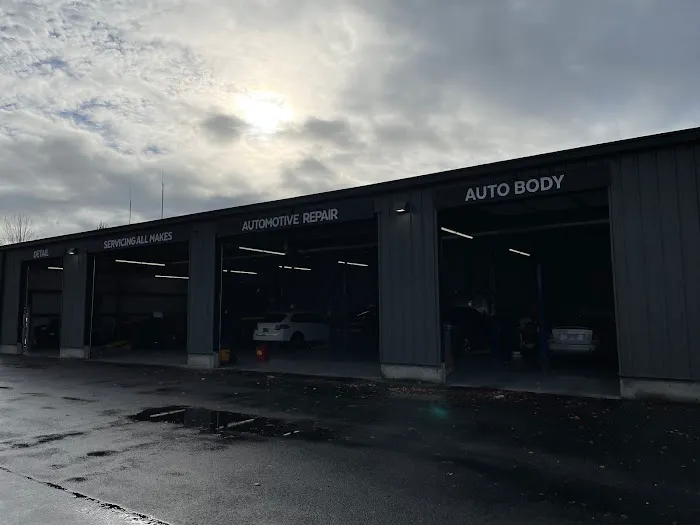 Freeman Motor Service • SALEM 4