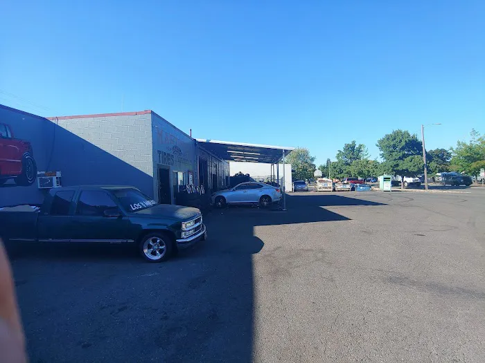 Martinez Wheels & Tires 8