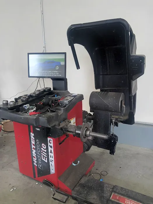 Alfredo's Tire and Automotive 5