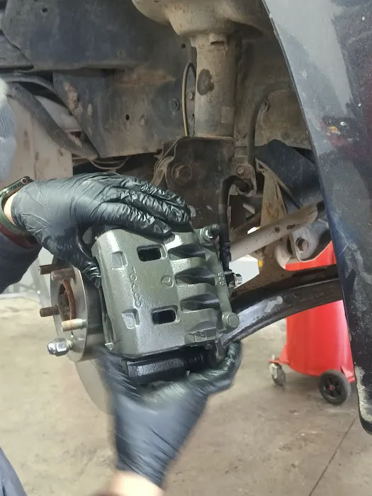 Alfredo's Tire and Automotive 9