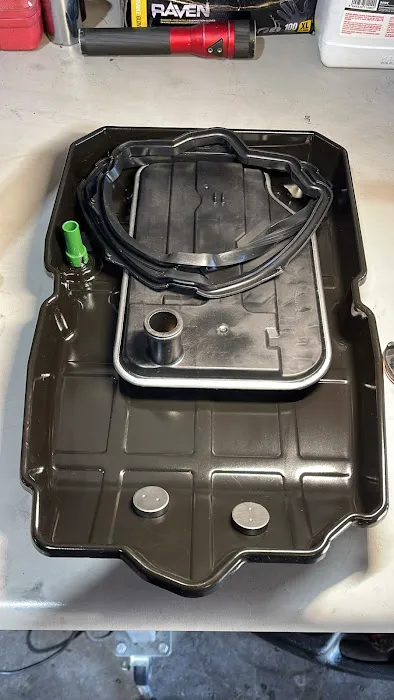 Grease Auto Haus 6
