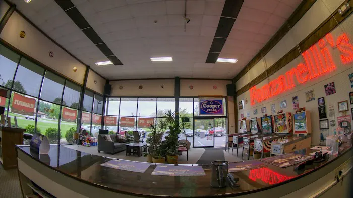 Fonzarelli's Collision & Auto Repair 6