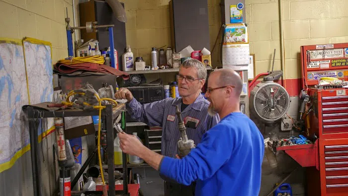 Fonzarelli's Collision & Auto Repair 3