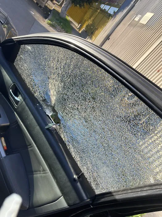 Salvador's Auto Glass 0