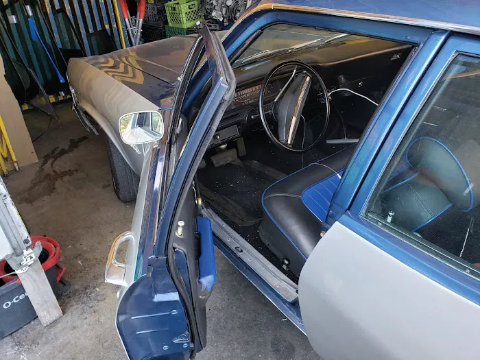 Kovy Autoglass L.A 1