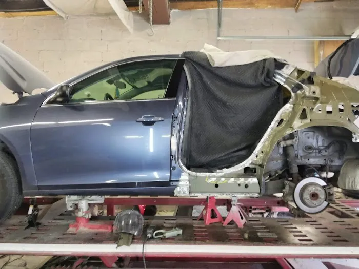 Papa Auto Body 0