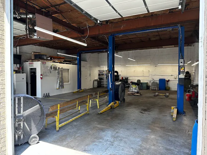 Alameen's Automotive 1