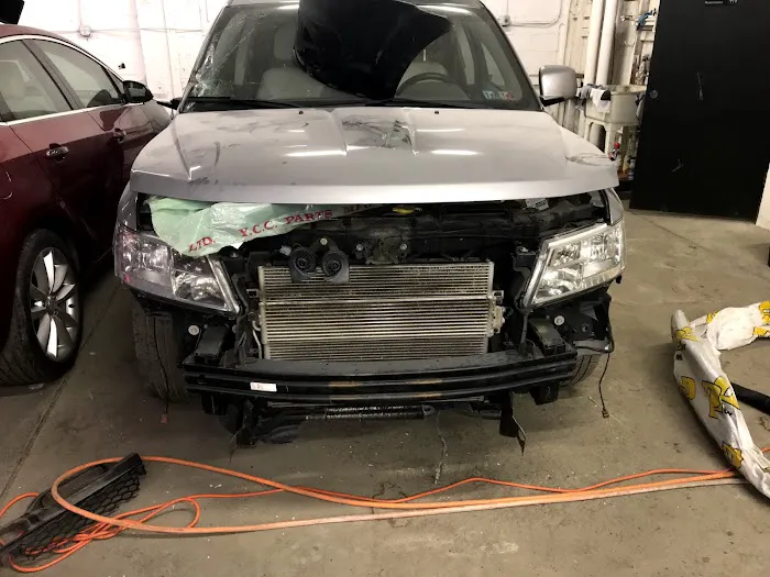 Khepera Auto Body 4