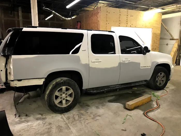 Khepera Auto Body 8