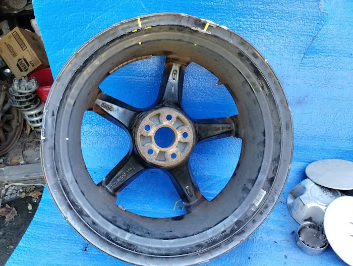 BCA Hubcaps & Wheels & wheel repairing co. 4