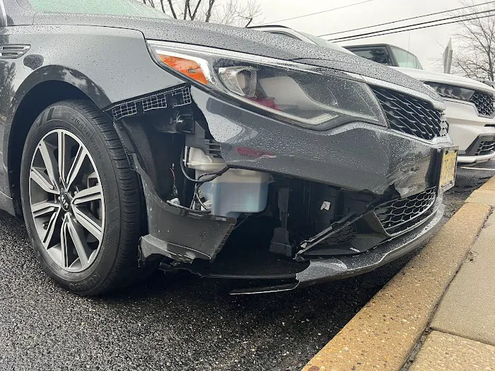CHERRY HILL AUTO BODY 7