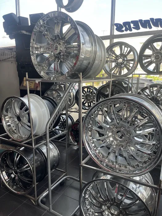 Alex’s Tire Shop 1 4