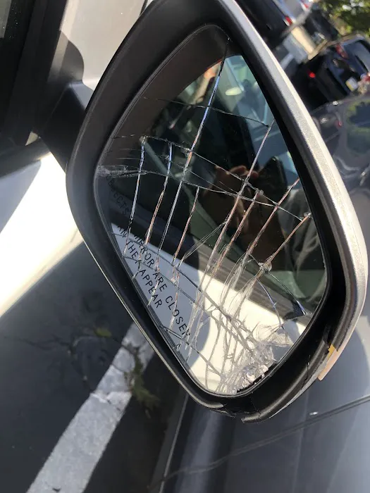 D & D Auto glass 0
