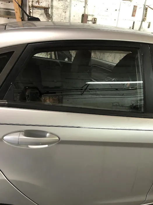 Philly Team Auto Glass 8