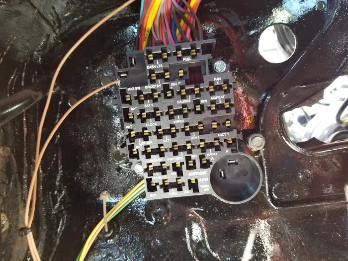 American Autowire 0
