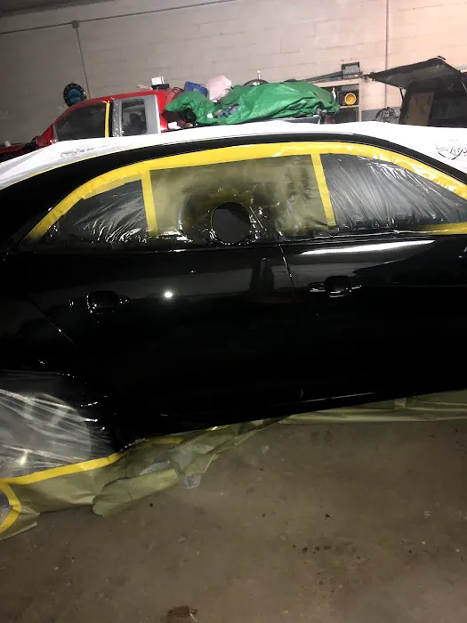 Gragilla's Auto Body 3