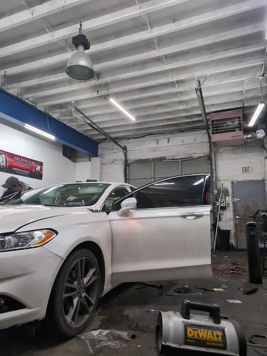 MaxPro Window Tinting 0