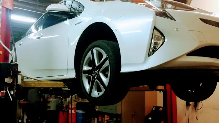DISCOUNT AUTO REPAIR 4