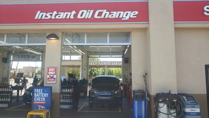 Valvoline Instant Oil Change 4