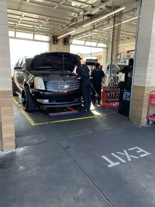 Valvoline Instant Oil Change 4