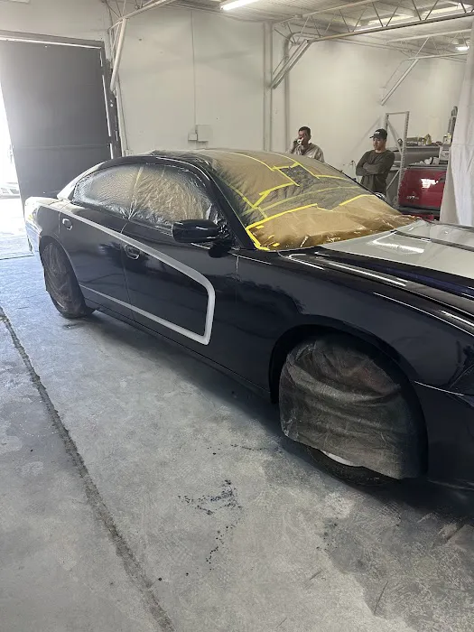 Player's Customs Auto Body & Paint 4